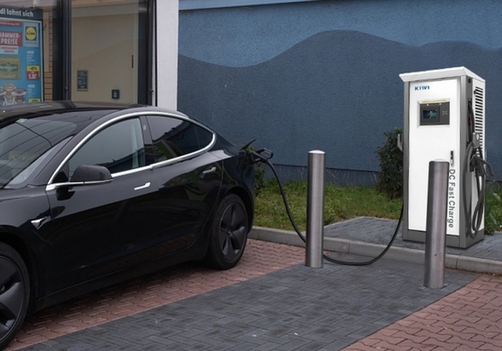 150 كيلوواط محطة شحن الكهربائية التجارية EV DC EV شاحن كومة CCS2 Type2 Ocpp1.6