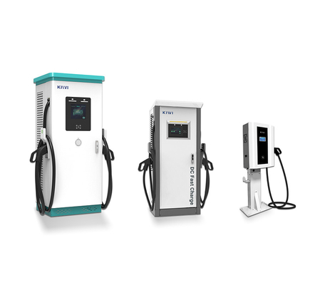 محطة شحن للسيارات الكهربائية العامة في الهواء الطلق مع واجهة CCS Type 2 CHAdeMO