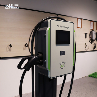 كومة شحن السيارات الكهربائية OEM المستوى 3 الجدار 30kW DC شاحن سريع CCS1 CCS2 GB / T